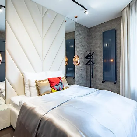 Ultra Luxury *
